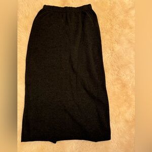 Cute midi length skirt